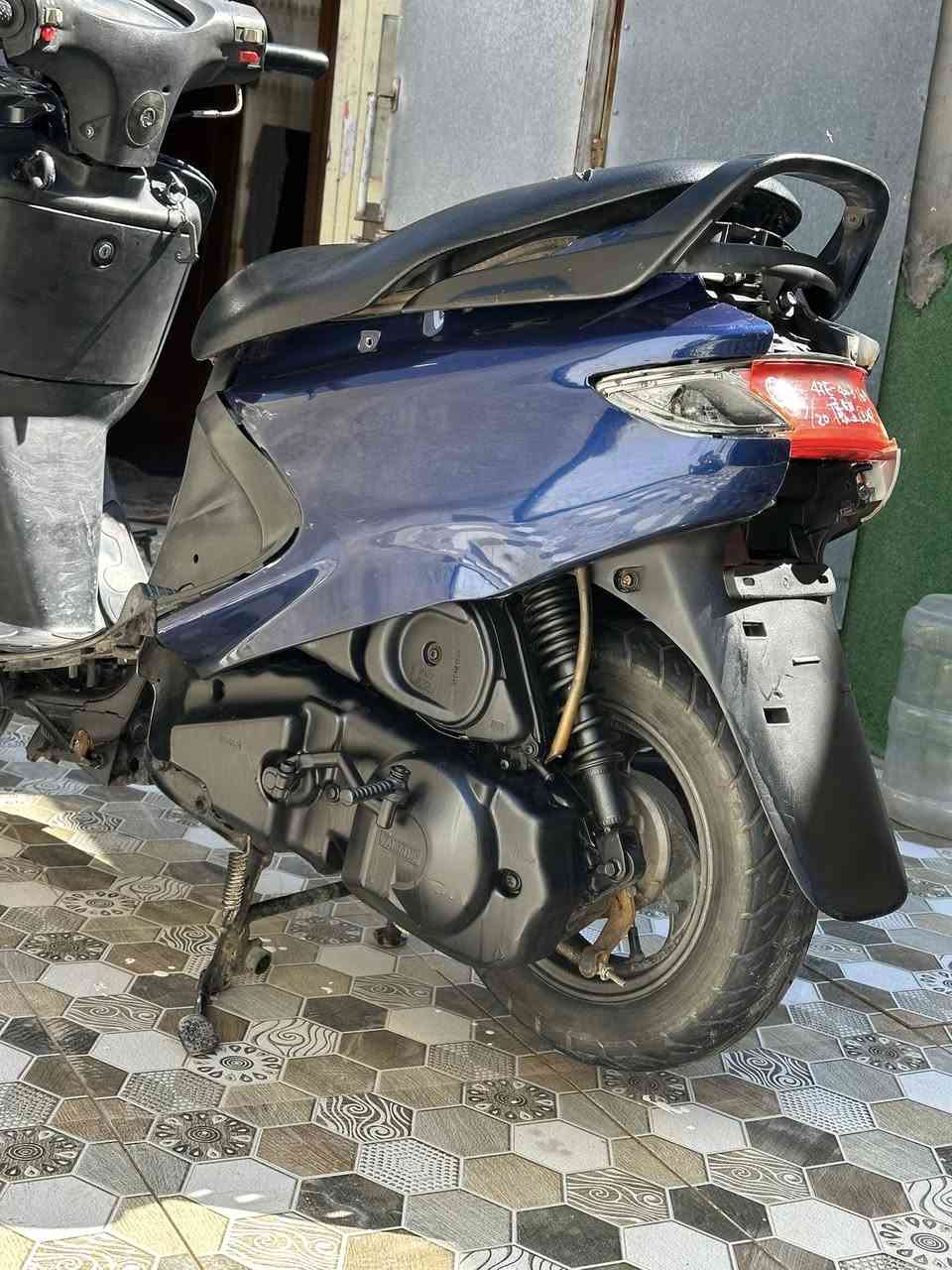 فراشه اصوليه للبيع سعر 250 التواصل خاص او اتصل على رقم *********** المكان الديوانية
