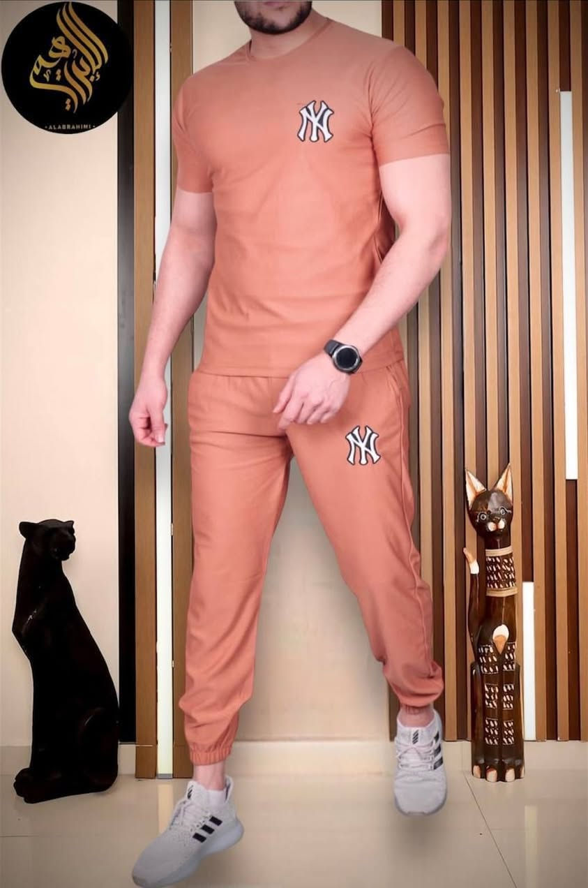 يارب 🤲 
🇹🇷البيع جملة فقط...🇹🇷 
واحد على واحد ☝️ 
MATERIAL:%100 COTTON
 🇹🇷 
جمال وكوالتي درجة اولى🥇
الدرزن 3 الوان
 يحتوي على 12 تراك
يجي بالالوان 🛑 
قالب حقيقي 💯 
(M-L-XL-XXL)
سعر الدرزن 70 الف 12 قطعه 
ربي يرزق الجميع يارب 🤲   
متوفر توصيل جميع المحافظات 🚕
توصيل بغداد 5
محافضات 6


**إذا كنت صاحب هذا الإعلان وتريد حذفه لأي سبب، رجاءا أرسل رسالة إلى الدعم الفني**