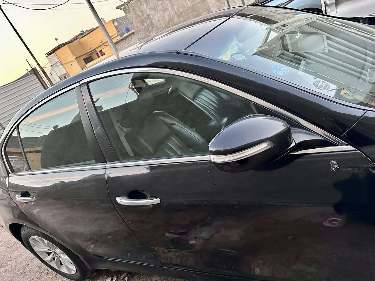 السلام عليكم جنسزز موديل 2013 فول مواصفات عده فتحه قطعتين تبريد حته بالتنته تدفىه كشنات شغاله تحكمات شاشه واي فاي كاميره خلفيه وهواي مواصفات بيها كصه جنطه غرفه جديده تخم تاير حداديه جديده اماميه خلفيه تبريد ثلج مكينه 6 سلندر وكير
سيارة متومة رقم شمالي طبق الاصل مكفولة من سرقة وعشاير 
سعر سيارة 58
***********
