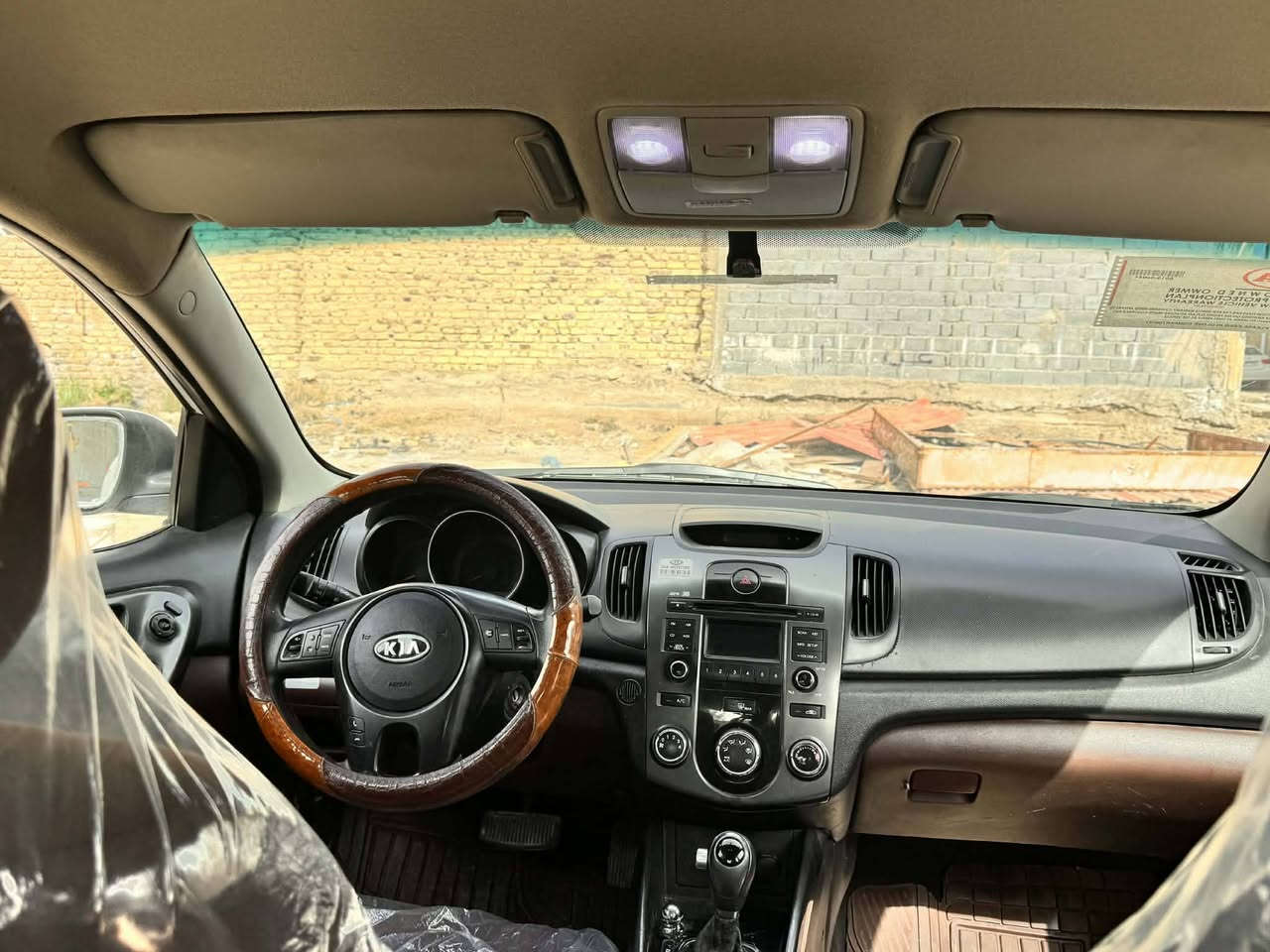 السلام عليكم
سيراتو خليجي مكينه 1600.جديده السياره بيها قطعتين. شي بسيط  حافت البنيد  وشوه بجامغ الخلفي بدون حار.  مكينه وكير وتبريد وغرفه وداخل كله مضبوط    ملاحظه السياره رقم سليمانيه سنويه جديده الزغير ماساقطه راعيها ميت اكرر راعيها. ميت.   مكفوله من غرامات  صافيه بس راعيها متوفي 
مراوس حسب القناعه. السعر 79
مكاني بابل 
***********
