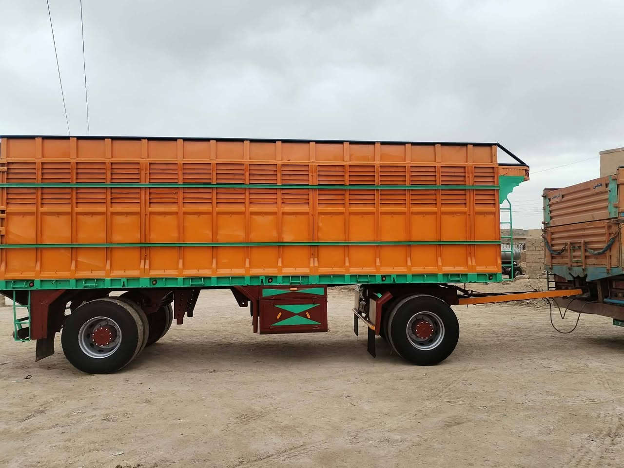 مقطوره اللبيع طول ٧ونص ارتفاع مترين دناكير برينه تخم  تاير تخم ويل وايرمنيه هوه كلو جاهز

للتواصل
***********
***********
