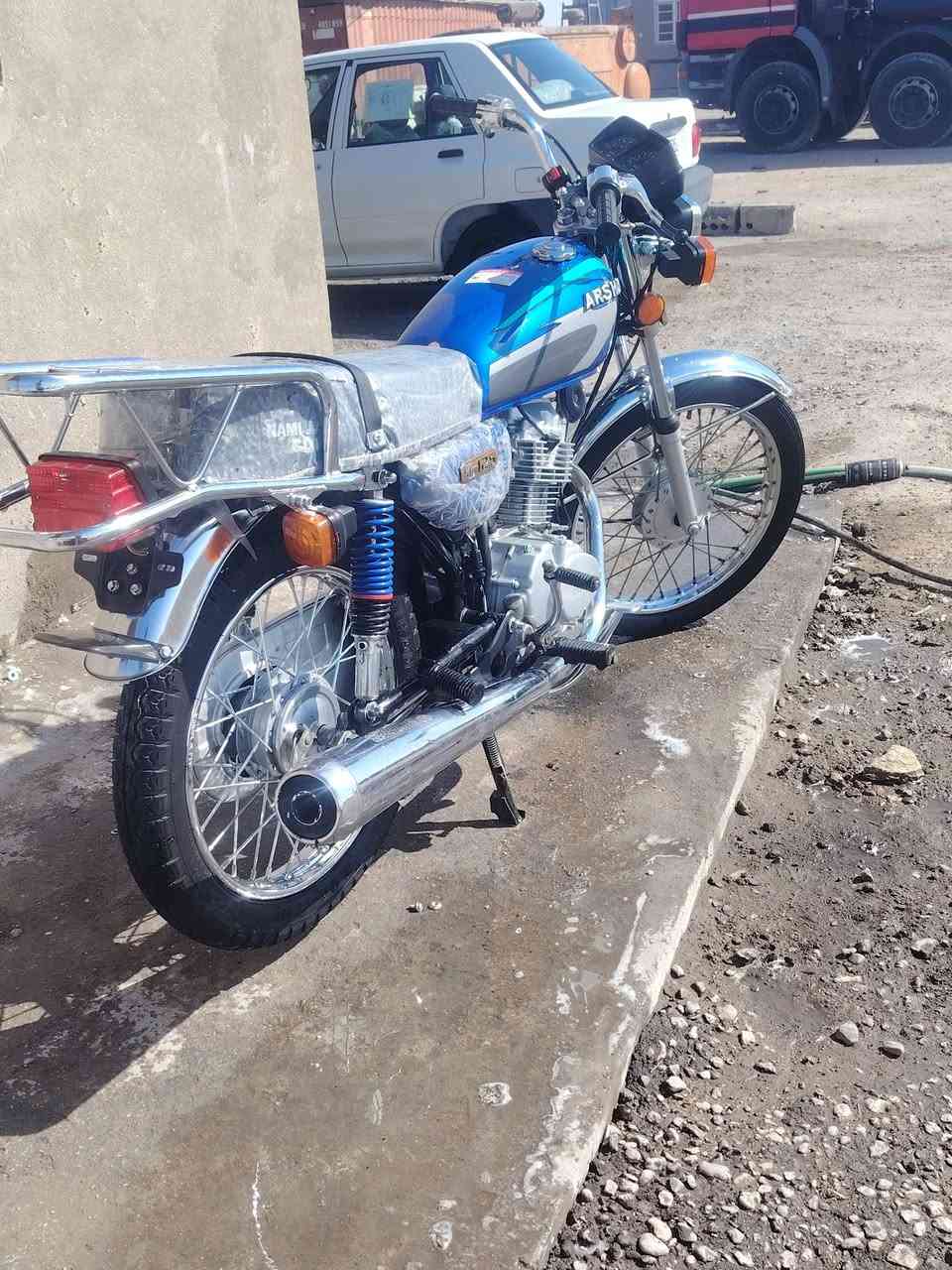 السلام عليكم دراجه اربع كير للبيع موديل 21معمره 26اوراق اصولي7 شرط الترقيم مكفوله كفاله عامه. السعر 850وبيه مجال حك الجيه


**إذا كنت صاحب هذا الإعلان وتريد حذفه لأي سبب، رجاءا أرسل رسالة إلى الدعم الفني**