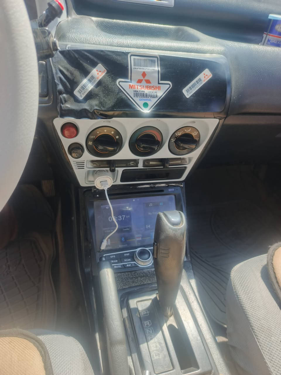 السلام عليكم متسوبيشي گلنت موديل 1992 رقم بغداد دولي سنويه لغايه ال29 
مكينه كير سوناته خير من الله لا تنقيص ولا تبخير منضومه تبريد كامله فقط كمبريسر لاطش  صدر امامي خلفي جديد دواخل تخبل سستم صوت دمام شاشه والصور كدامكم السعر ٣٥ 
مكانها ديالى المقداديه  ***********  بيها كابون بانزين
