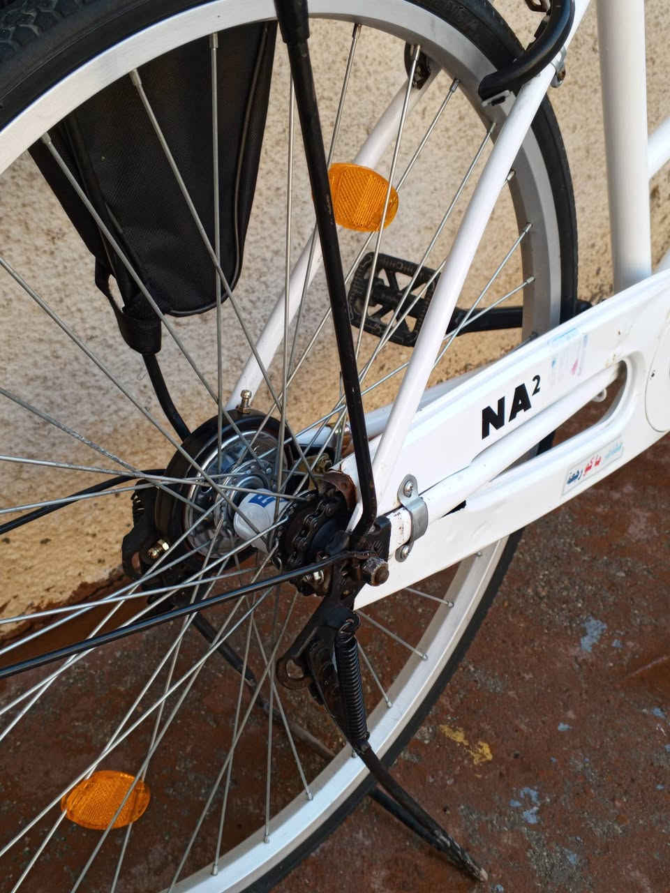 السلام عليكم بايسكل بناتي موديل ٢٠٢٣ اشتريته اول منزل بايسكل فول تأخذه هوه وغراضه البي + جاملغات ودروعه ودسك خلفي جديد البايسكل جاهز  مكاني بغداد رقمي *********** بي واتساب  السعر ١٢٠ وبي مجال ( قابل للمراوس ببايسكل نفس النظافه )
