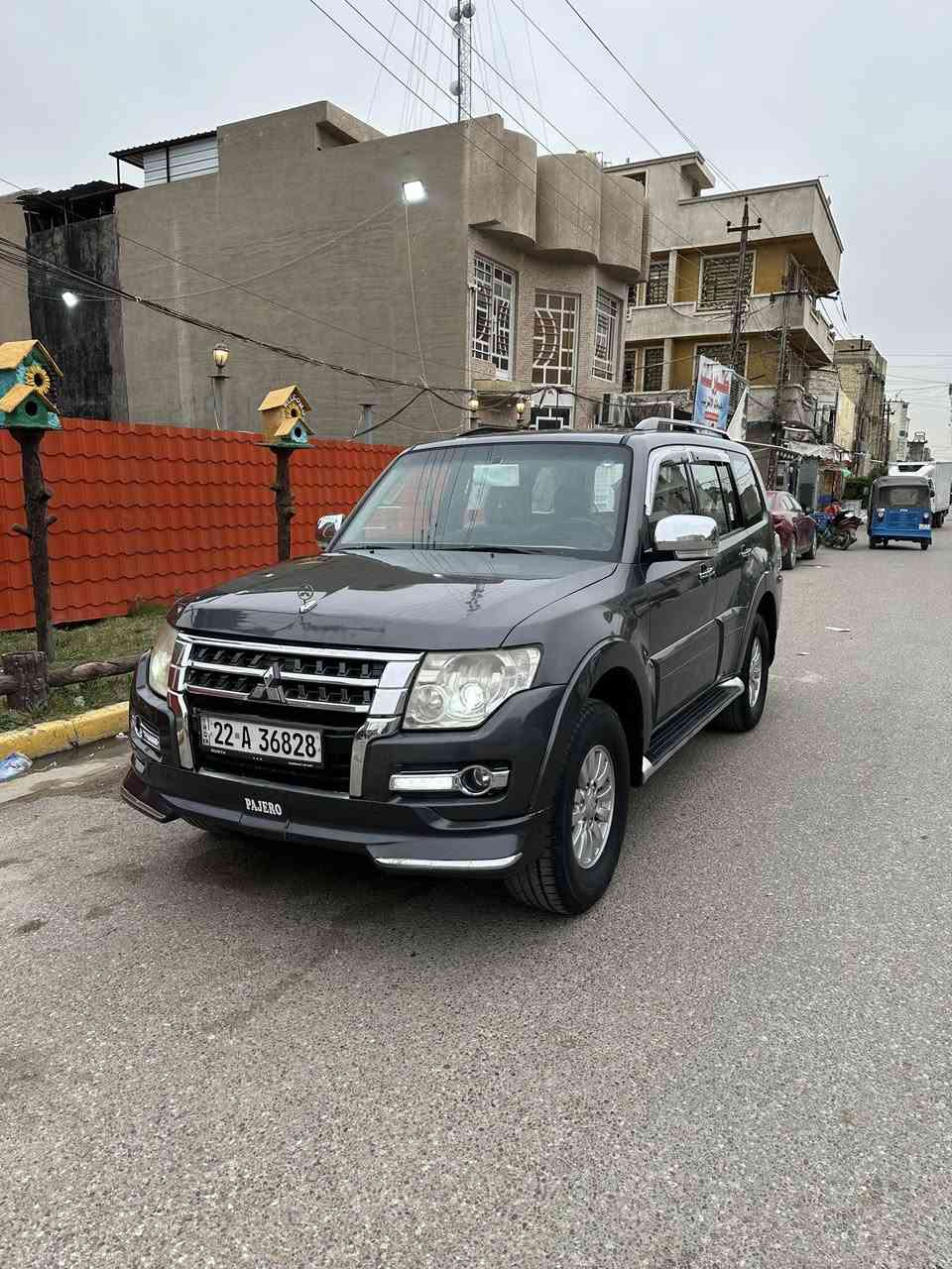 .
سلام عليكم 
باجيرو 2015 خليجي مواصفات كويتي GLX
مري شفط اشاير بلمري 
شاشه 
فور ويل 
مكينه كير خير من الله 3500
صدر امامي خلفي جديد تخم تايرت جدد
دوشمه كاعيه وكشنات 
تبريد تدفئه كله كامل ماشيه 110
جاهزه من كل النواحي السونار بل صور👇 واضح كلشي 
رقم اربيل جديد وكاله او تحويل السعر (153)وبيها مجال بسيط مكاني بغداد الحريه رقم ***********
