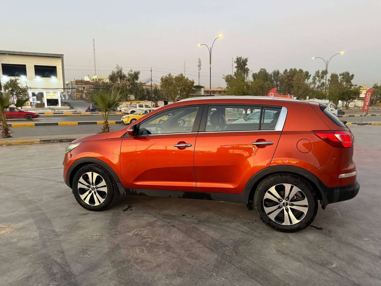 السلام عليكم
للبيع كيا سبورتج
موديل 2012 وارد خليجي 
محرك سلندر 2000  دوش
كير اوتوماتيك شرط المحرك والكير 
رقم اربيل  شرط التحويل 
ماشيه 160  الف كم حقيقي 
موصفاتها فول ‫الفول 1 / 1
سقف بنوراما
بصمه 
داخل جلد
حاكية
كروز سرعة
شاشة كبيره
كاميرة 
السبير ما نازل  
مري شفط اشاير بلمري 
5ويل كروم  
 قبغ صندوق + بابين اليمين بدون دواخل مال تقحيل 
السياره نظيفه وجاهزه 

 للاستفسار

***********
***********
