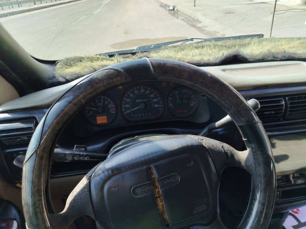 السلام عليكم سياره بونتياك 7 راكب شوفر ليت رقم بغداد بسمي مكان كربلاء رقمي ***********
السعر 65 وبيها مجال
