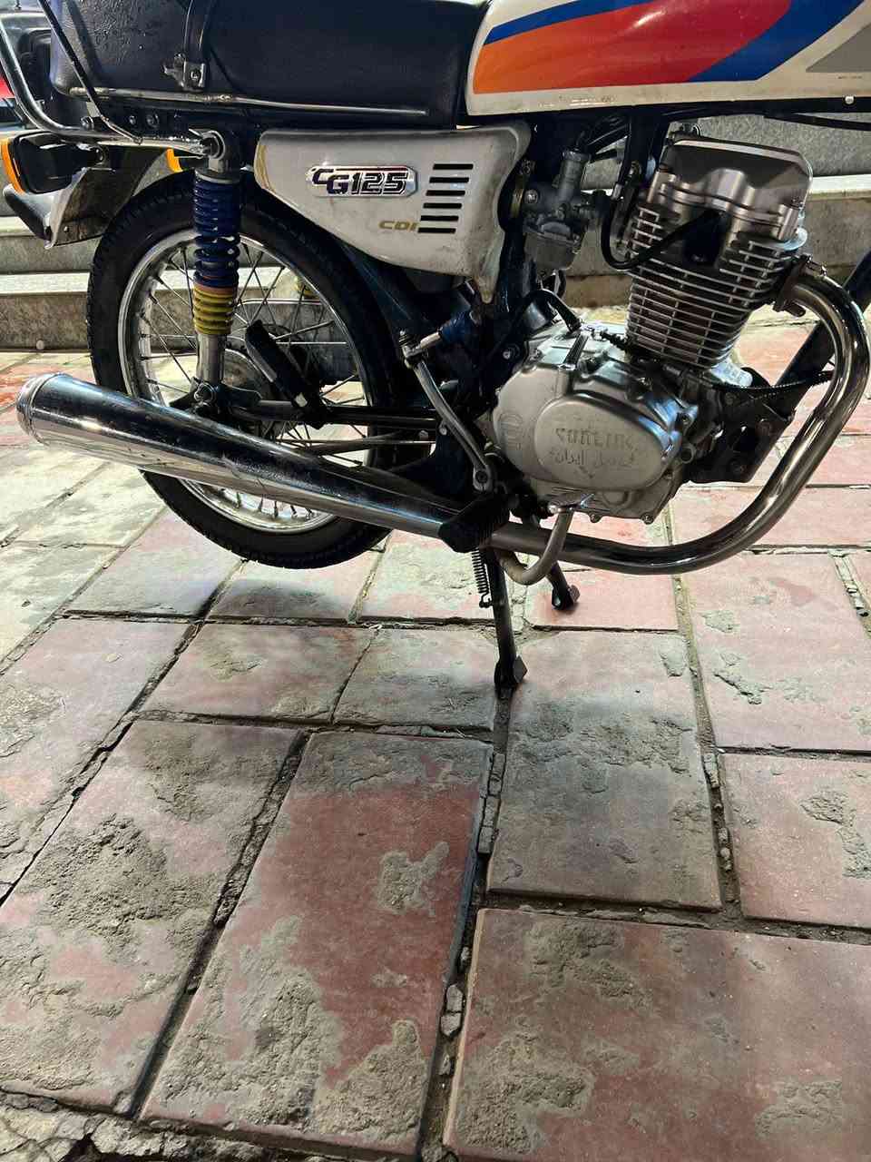 سلام عليكم ايراني اربعه كير للبيع موديل 2025 دراجه جديده كلشي ممفتوح بيه ومابيه اي نقص السعر 550وبيه مجال بسيط العنوان بغداد الصالحيه رقم التلفون***********
