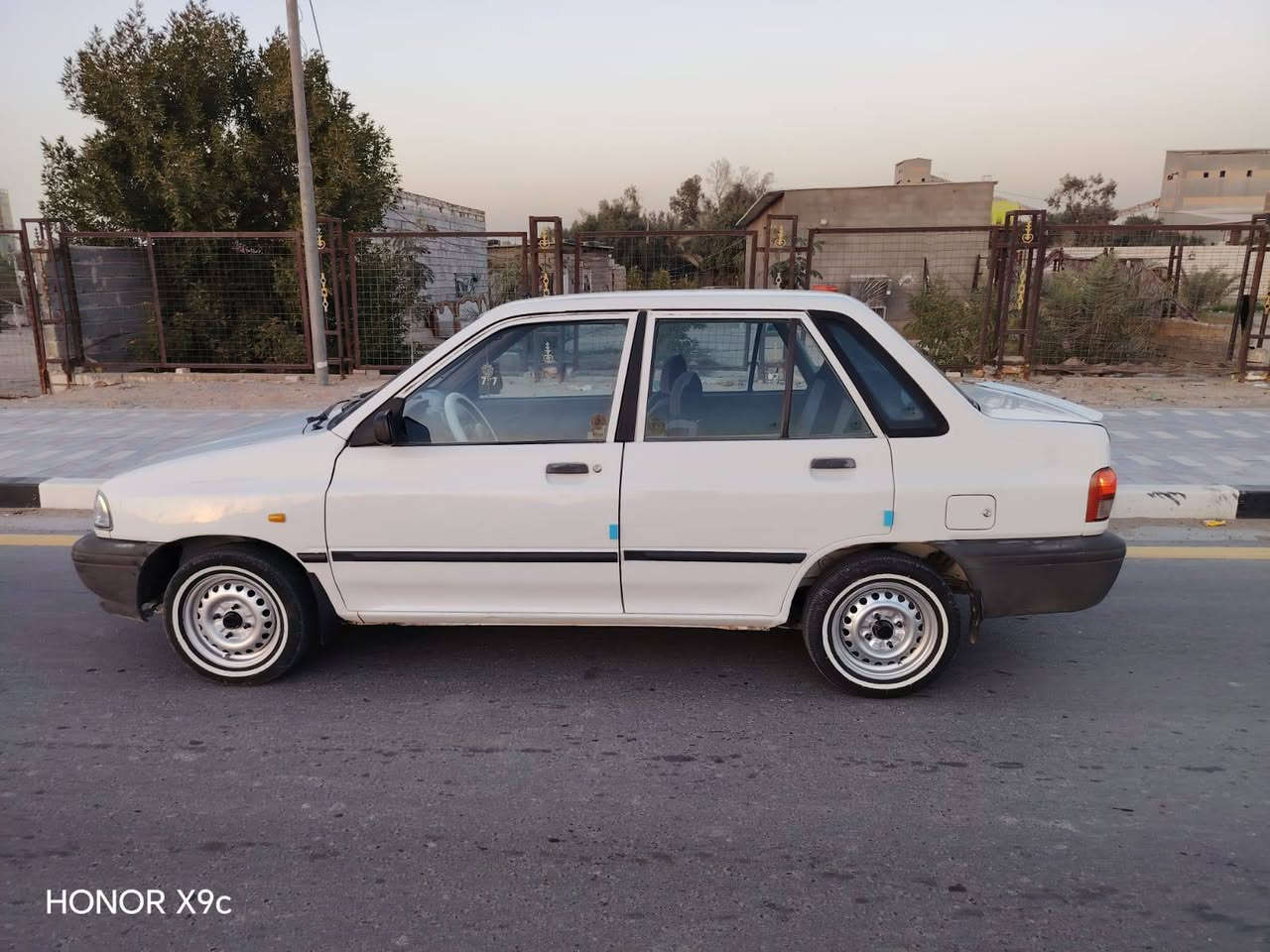 السلام عليكم سايبه للبيع موديل 2012كفاله عامه على وضع الشركه تخم تاير جديد رقم نجف دولي اليوم دكيته بسمي كير جديد تبريد ثلج حداديه جديده كفاله عامه من صبغ وبارد وتبديل السعر 42العنوان كوفه عباسيه للاتصال ***********
