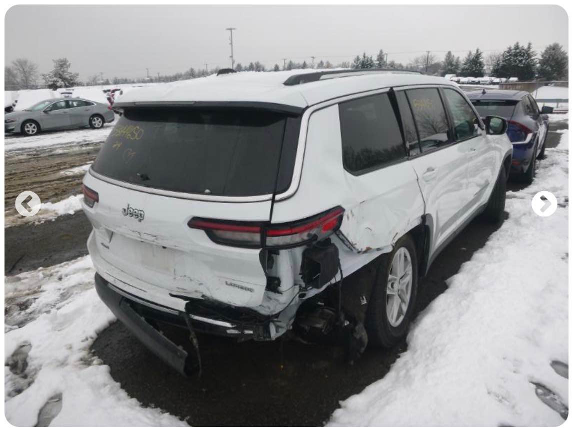 محرك ٦ سلندر  ٣.٦  
حادث خلفي جدا بسيط 
جميع الايرباكات سليمة 💯 
فور ويل
رادارات امامي و خلفي و جانبي
كيج اكتروني 

صور الحادث مرفق مع الصور
بالفحص طلع بها ٣ قطع كلير امريكا بدون دواخل و بدون ايرباك 
  
تترقم شمالي و عندك ٩٠ يوم للترقيم 
مكان السيارة أربيل 
٢٧٠ و مجال 
*********** أربيل, العراق
