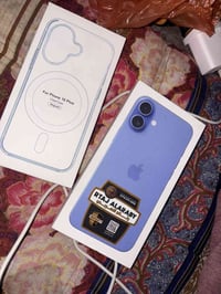 آيفون 16 بلس بطارية ١٠٠ مشحون ١٠٠ مرة داخل الضمان وكأمل ملحقات سعره مل...