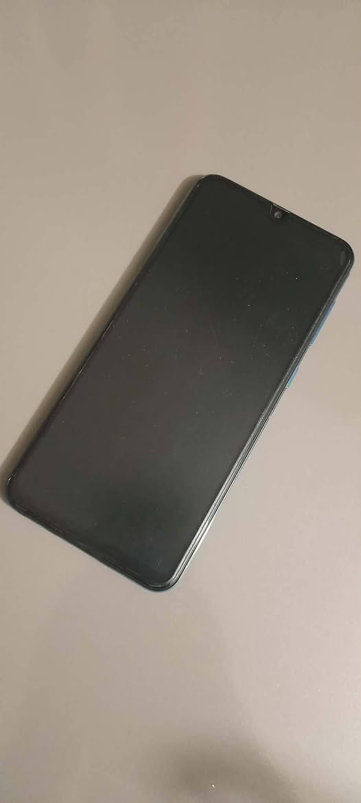 جهاز للبيع سامسونج A50
ذاكره 128
رام4
سعر 90 و بي مجال 
عنوان موصل


**إذا كنت صاحب هذا الإعلان وتريد حذفه لأي سبب، رجاءا أرسل رسالة إلى الدعم الفني**