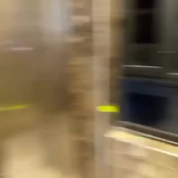 للبيع للبيع للبيع مركز تجميل كامل من كلشي العنوان الدوره شارع الصحة 
للاتصال والاستفسار 
***********
***********
***********
احمد السالم
