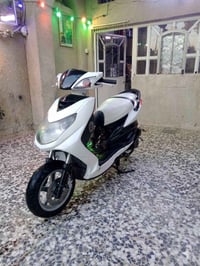 سكنس فحل ياباني للبيع الدراجه ياباني نوزل خطين مكينه 60cc   دراجه كامل...