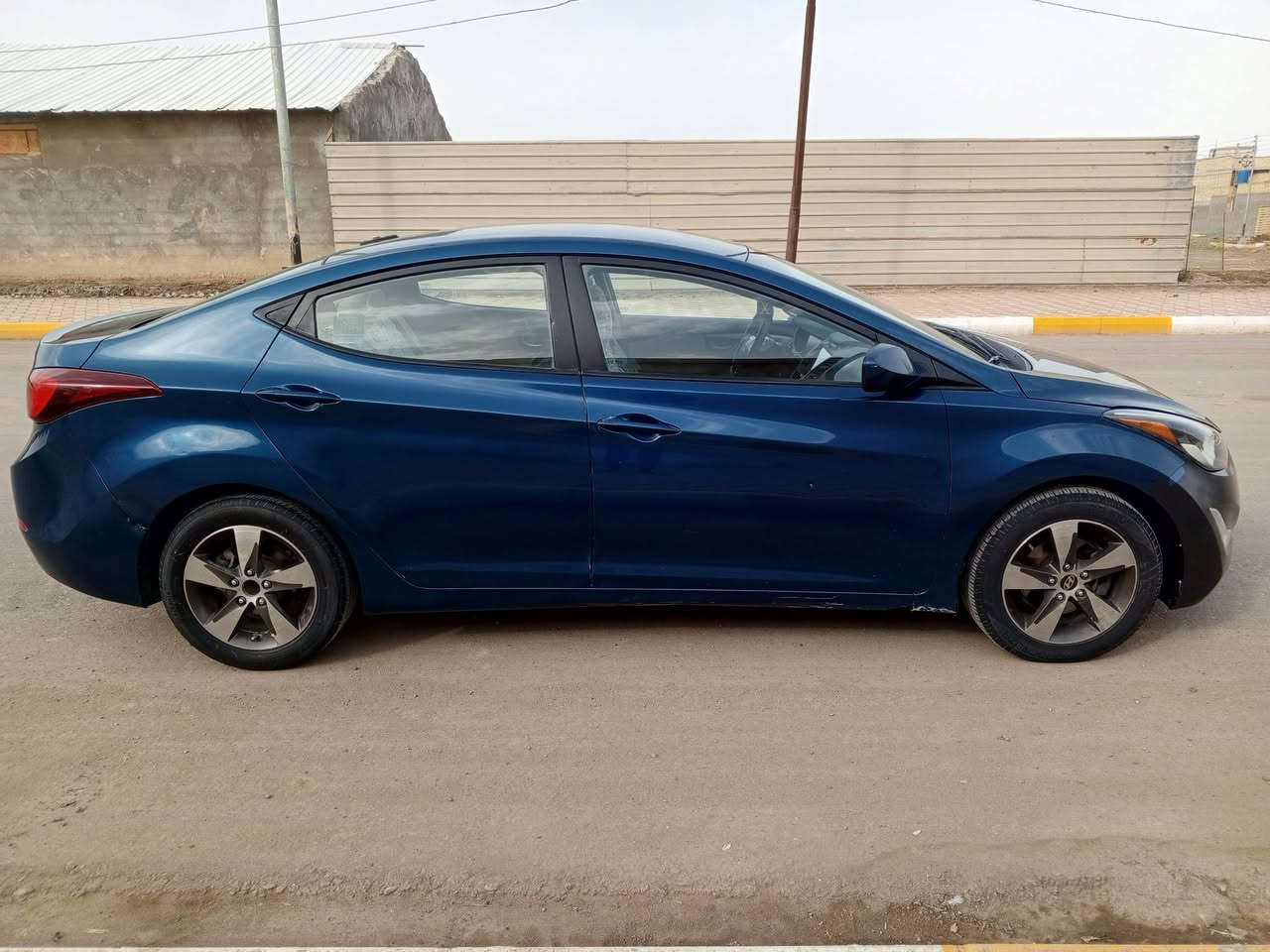 سلام عليكم النتره 16ورد امريكي سياره ضربته الهلال جالملغ الخلفي مصبوغات الجاملغ نفسه والباب بدون ضربه سياره مكينه وكير وحداده وتخم تاير وتبريد جاهزه مال جناي رقمه ميسان سياره حره سعر سياره 95وبيه مجال مكان سياره ميسان الميمونه ***********
