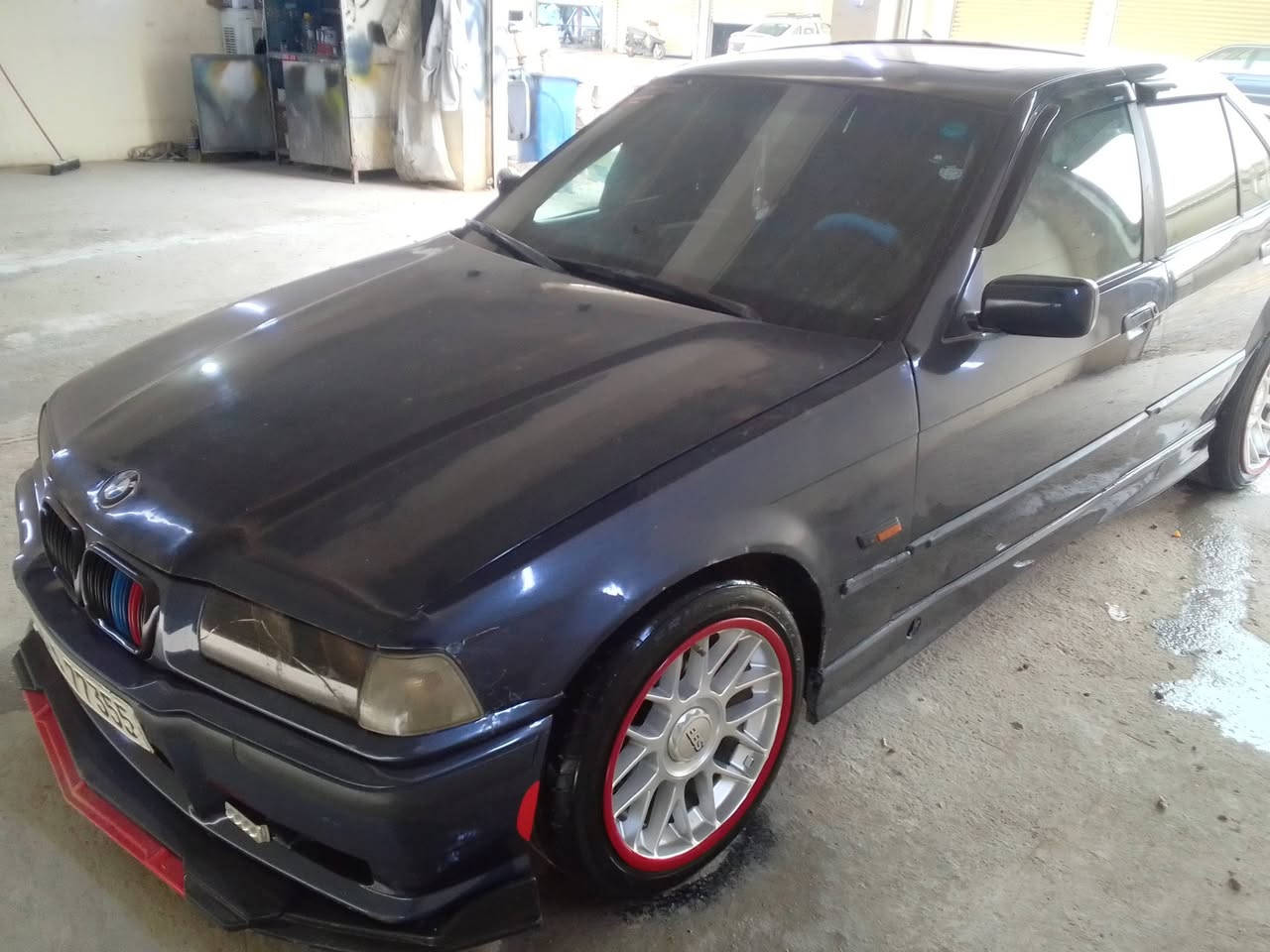 سلام عليكم بي ام e36مكينه 25فانوص كيرعادي تدفء تبريدشغال صدرخلفي امي نضيف ترايك معدل200رقم انكليزي اربيل  غرفه رياضي اي نقص مابيه مكاني بعقوبه ***********واتساب بي امراوس ابكوري خصوصي اوصغره اتصل وبخدمتكم
