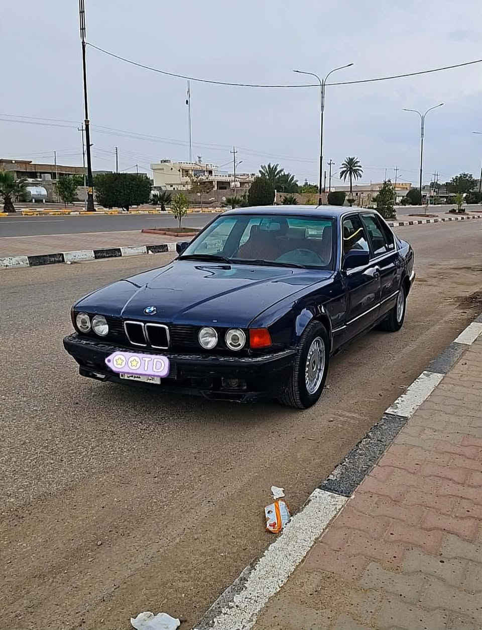 BMW 1989 735
محرك 6 سلندر 
رقم #انبار سنويه ل2028 
فول مواصفات كشنات كهرباء 
فتحه سقف 
داخل جلد طبي 
تخم تاير بالكارتون شديتهم 
محرك كير شغالات لا تنقيص ولا تبخير 
اكسل خفيف 160 رونك 3 
تبريد راح عندي الغاز ليكت مااعرف السبب 
بيه نقوصات بسيطه 《دجه مال اكسل او الكير ما اعرف ياهي بيهم طاكه 
السلف دشلي مالته مرات يجلب السلايت التحكم مالته عاطل مرات يشتغل مرات يوكف 》 
《اكفله من كص وكلبه وحادث وتحويل 》
مكانه #الانبار الحبانيه 
السعر 39 💲 بيه مجال بسيط

***********

