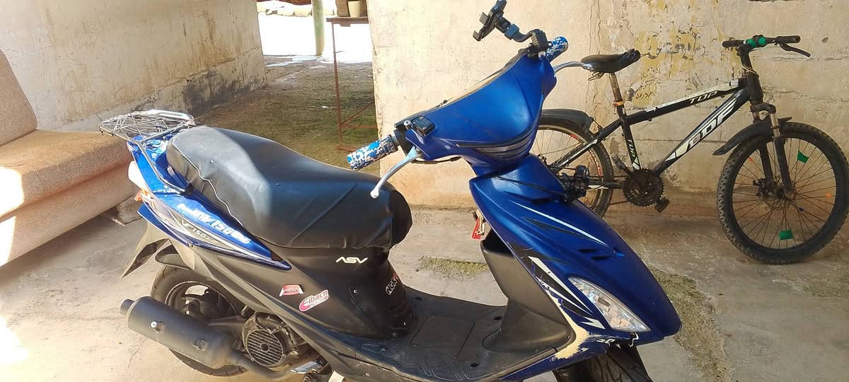 سلام عليكم
ماطور للبيع شرط محرك مامضروب صبانه نكره سلف تايرات جدد شلعه فول سعره 350وبي مجال


**إذا كنت صاحب هذا الإعلان وتريد حذفه لأي سبب، رجاءا أرسل رسالة إلى الدعم الفني**