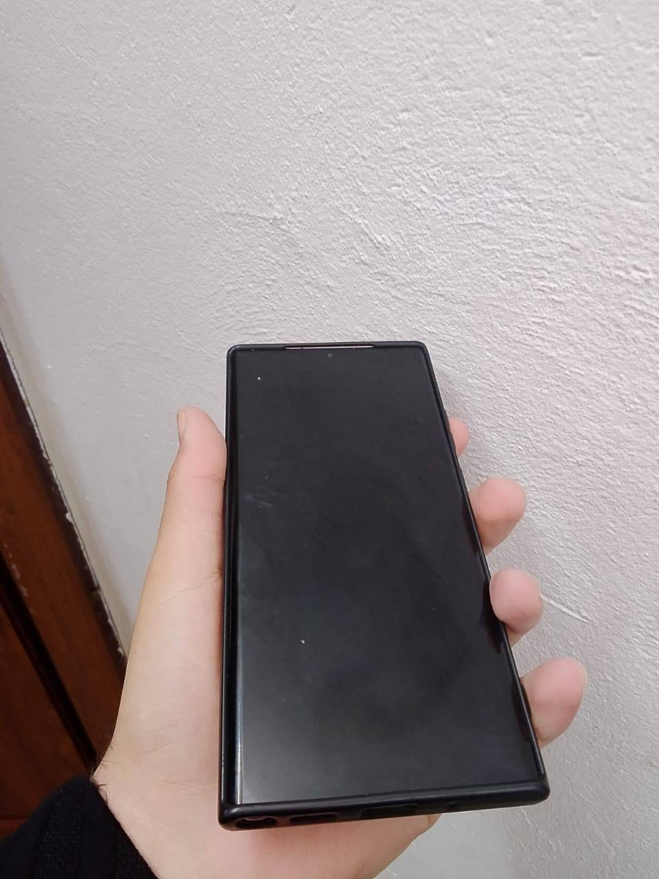 نوت عشرين الترأ ذاكرة 256 جديد مع القلم بي كسر بل كامرة الثانية مثل مموضح بل صورة سعر مناسب جوة السوك ***********وتساب متوجد
