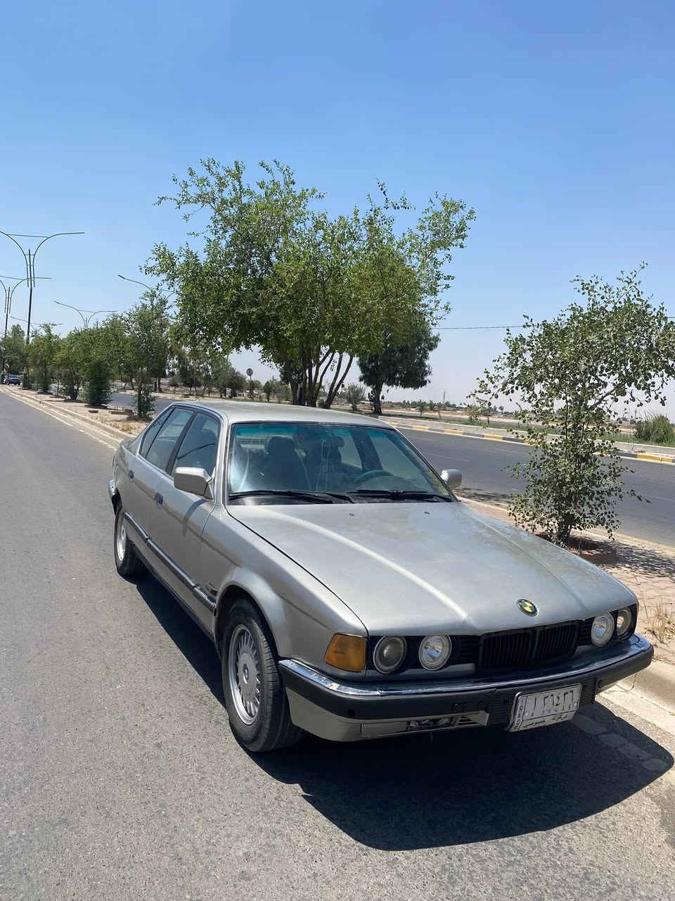 سلام عليكم bmw 735 محرك 35 مفتوح كير اوتو كير و محرك تبريد شرط محرك لا صرف ولا بخار سياره تبريد  بجم عريض لايتات سوار و عدسه دواخله جلد كهربائيات كامل شغال بدون مصرف سياره جاهزه شرط تحويل مكاني كركوك سعر 36 وبي مجال للطيبين ***********
