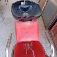 كرسي حلاقه • كربلاء المقدسة الرجيبه • قرب صيدلية الهدى