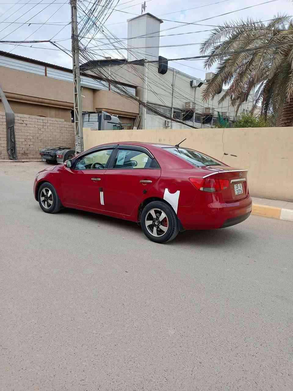 السلام عليكم فورتي للبيع 2009  خليجي السعر 77 وبيها مجال فول مواصفات بصمه فتحه محرك وكير وصدر كله جديد صبغ عام اي استفسار خابرني على الرقم  *********** المكان الفلوجه الانبار السياره جاهزه من كل شيء
