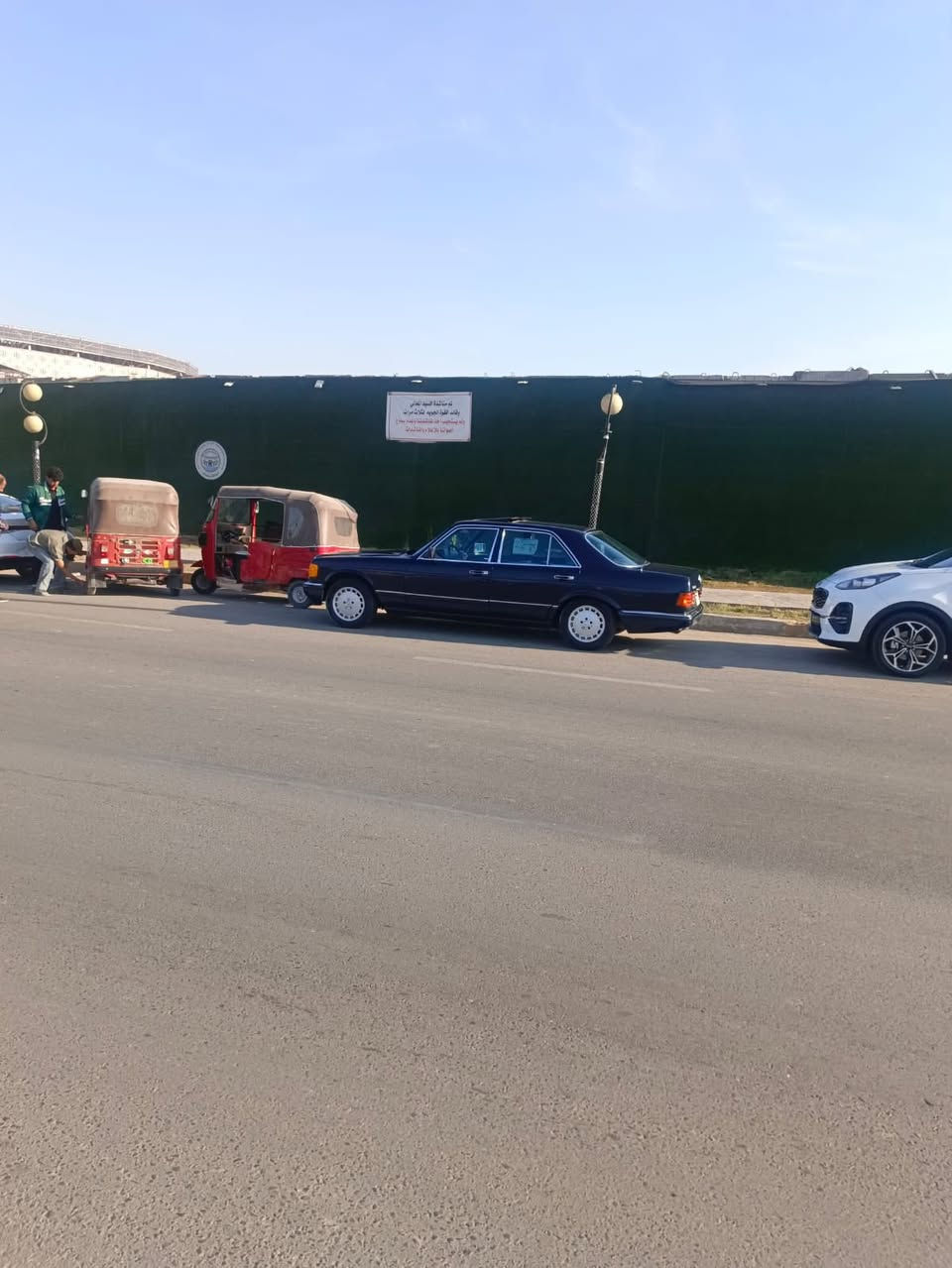 السلام عليكم للبيع مارسيدس رئاسي موديل 1987 رقم بغداد بسمي مكينه وكير 3000ففتي حداديه امامي وخلفي كله جديد بيهة نقوصات بصيطه كهربائيه شغاله لايت بك لايت كله شغال تبريد ماعرف شبي وسلايت هم ماعرف شبي وكف مباشر مكان السياره بغداد البلديات #السعر60وبيهةمجال رقم الهاتف 
***********
***********
