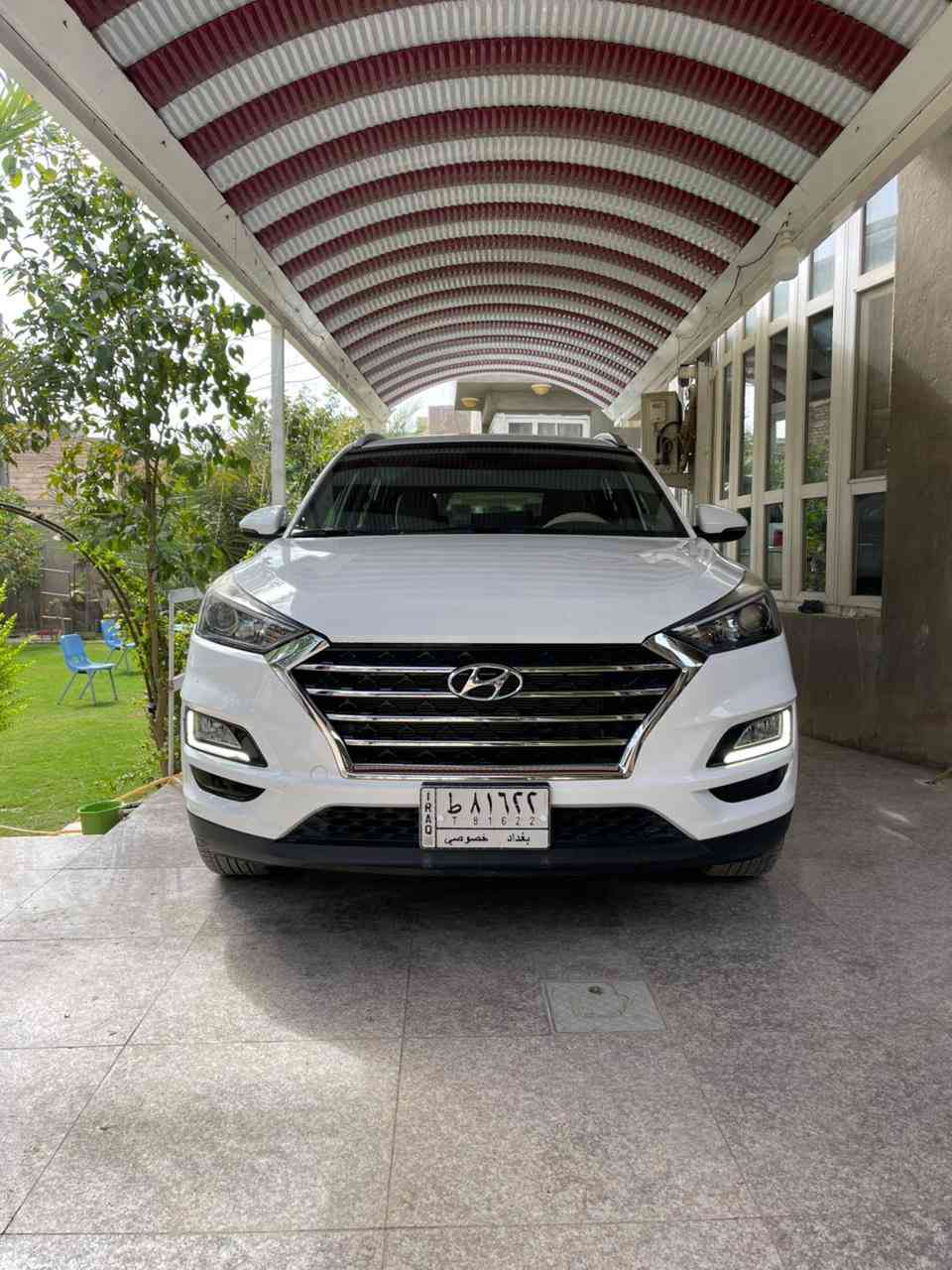 سلام عليكم توسان خليجي وكالة الكاصد ماخذهة زيرو على ايدي كفالة عامة من الظربة والصبغ رقم بغداد باسمي ماشية ١٠٠ الف  نص فول بصمتين تشغيل ويل كروم حساسات امامي خلفي كشن كهرباء شاشة كار بلي مري شفط كامرة خلفية سيارة مرتبة وحلوه وبالعافية على الياخذهة مابيهة نقص جاهزة من كلشي الشراي يتصل وبالخدمه
***********
***********
