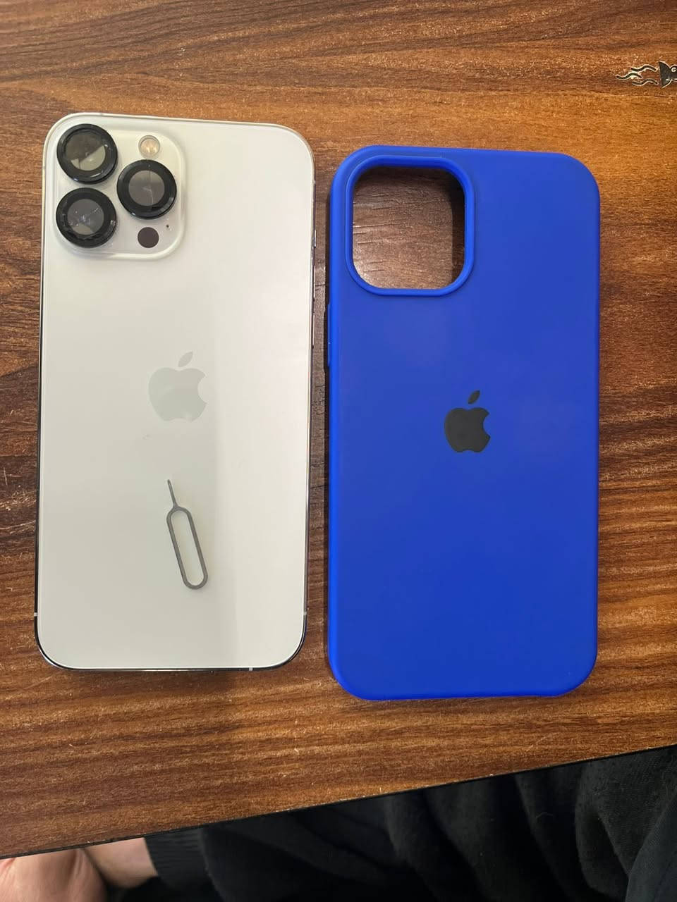 آيفون 13 برو ماكس للبيع جهاز نضيف وتر بروف ذ 256 بطاريه 92 جهاز مفتوح اكرر وأكول ولا مرفوعه بطاريه كارتون ويا جهاز تاخذه أسبوع إذا يطلع مبدل بي شي لو مرفوعه بطاريه ترجعه كارتون ويا مكاني بغداد كراده داخل متواجد فيس واتساب السعر 775 وبي مجال ***********
