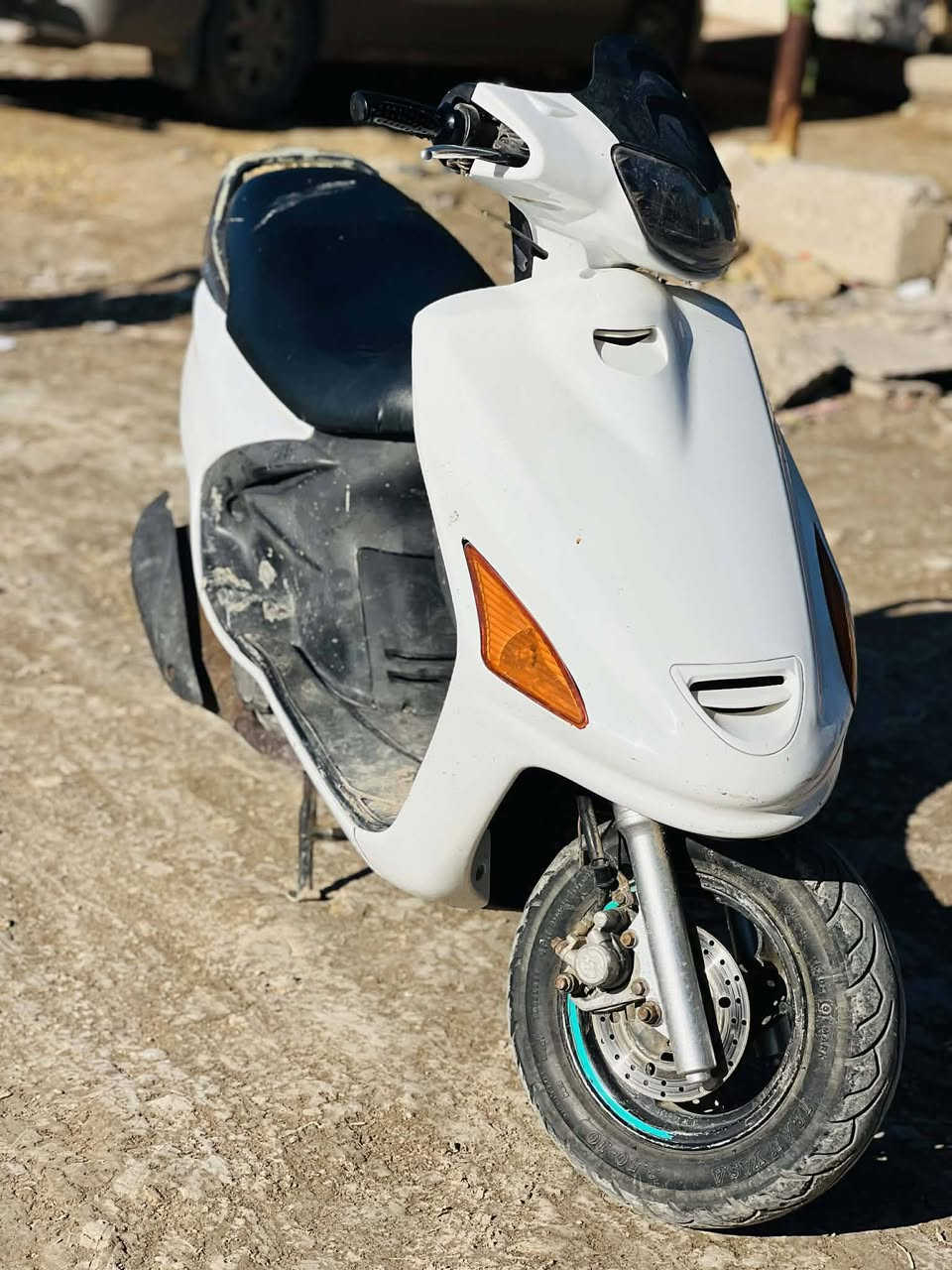 دراجه حاويه ستوها ماخذينها صارلها سبوع مامفتوح برغي بيها للبيع السعر 650 قفل مكاني شاميه  للااستفسار ***********
