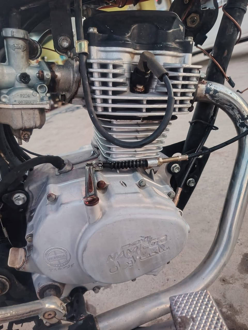 السلام عليكم
مطور تايكر نظيف هندر واحد ب 300 وبيه مجال حك الجيه..

***********
