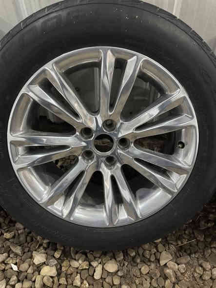 تخم مكسيكي 18 اصلي مو تجاري فول نضافه جديد كارتون لا زلغ ولا كرد مع الحساس والتايرات قفله 7 اوراق 
العنوان الناصريه المركز 

***********
