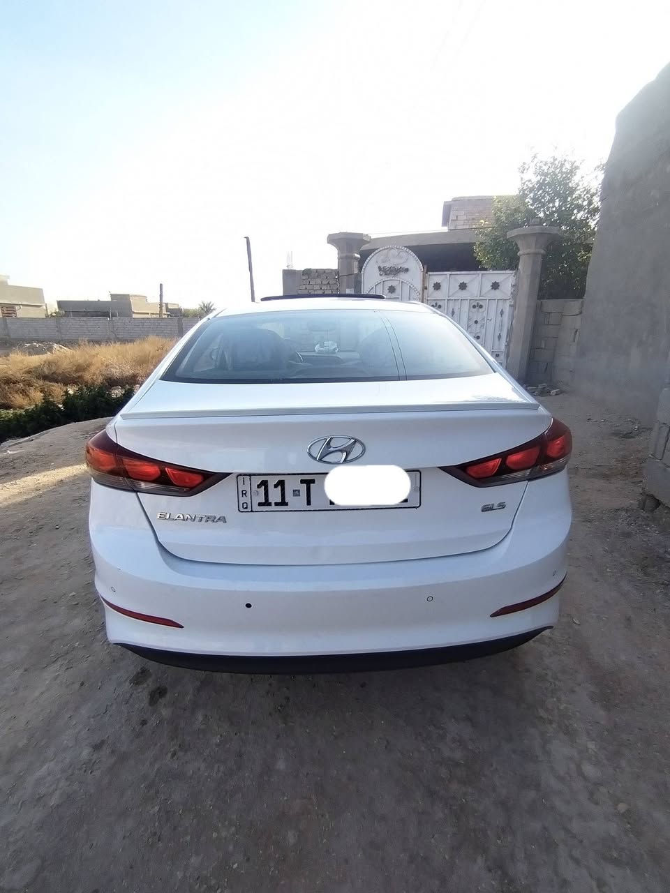 سلام عليكم للبيع الانتره 2017
خليجي رقم بغداد انكليزي

فول مواصفات

 مكينة 2000 دوش
كير أوتوماتيك (AT)
 فتحة سقف سلايد
 تحكم ستيرن
 كاميرا أمامية
 كاميرا خلفية
 تبريد قطعتين
 شاشة كبيره +حاكية + بلوتوث
 حساس أمامي
 حساس خلفي
 لد نهاري أمامي
 خمسه ويل كب 
 لايت منضومة زنون 
 داخل جلد
 مرايا جانبية كهرباء + إشارات + شفط
أنظمة قيادة (اقتصادي / نورمل / رياضي)
ملاحظه (سياره مكفوله كفاله عامه) 

 السـعـر 152 وبيها مجال
مكان: كربلاء طويريج 
رقم : ***********
