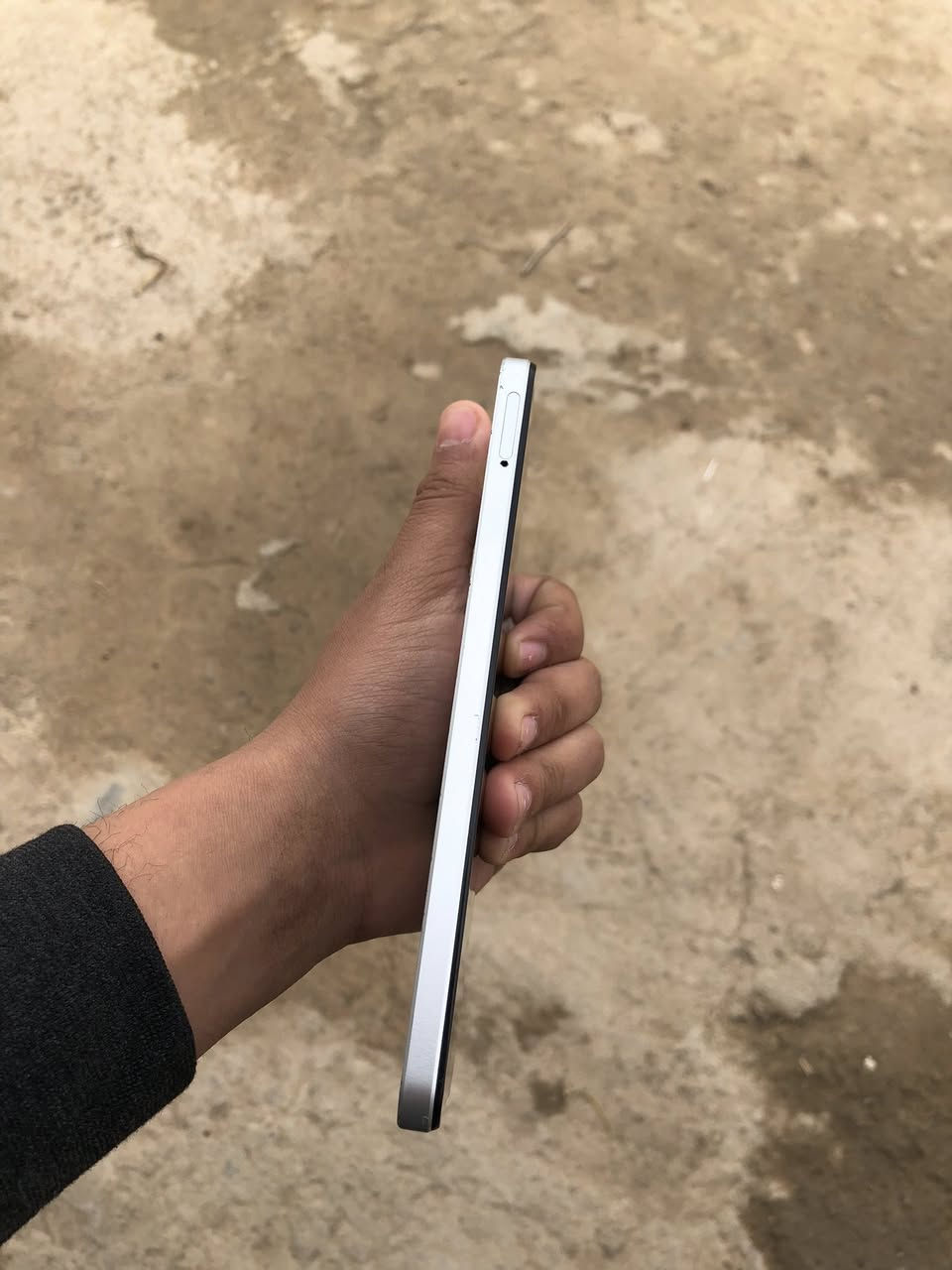 سلام عليكم جهاز  redone ul
بدون ملحقات مستعمل قليل

ذاكره 128🔥

رام 8العشوائيه 12🔥

المعالج T7250🔥

الصدار Android🔥

الشاشه Hz120🔥

ببجي 60 فريم 🔥

السعر 150.000🔥

مكاني حي العسكري 

تواصل *********** 

متواجد واتساب وانتصال فقط

خاص مامتواجد ابد
