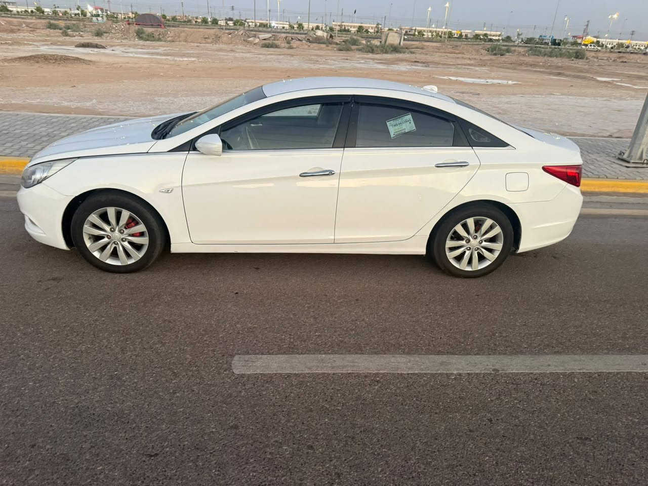 سلام عليكم 
سوناتا وارد كوري محرك دوش 2000
2010
تبريد جديد حدايده جديده
شاشه 
والكوري يجي بي صبغ كم قطعه 
باقي تفاصيل ع خاص 
105
***********
