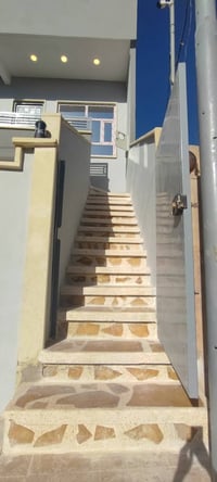 الدار حي الكندي الأولى • ١٥٠م • ٣غرف