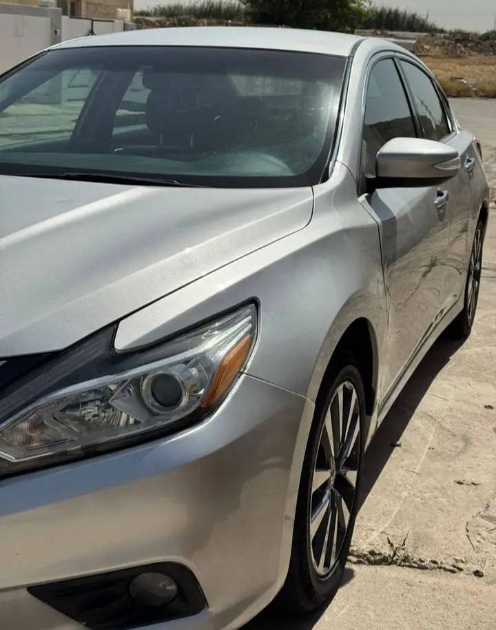 السلام عليكم 
نيسان التيما 
رقم اربيل
موديل 2017
مواصفات SL
كير محرك بشرط
ماشية 110 ميل
ضررها صفحة نفر مع قبغ 
صندوق  5 قطع جبم كبس ارباك بس برده
صور الحادث مرفق مع منشور 
مكان السيارة بردةرش
السعر 108 وبيها مجال اشوية
للتواصل خاص او 
اسيا ***********
كورك *********** اكر, نينوى
