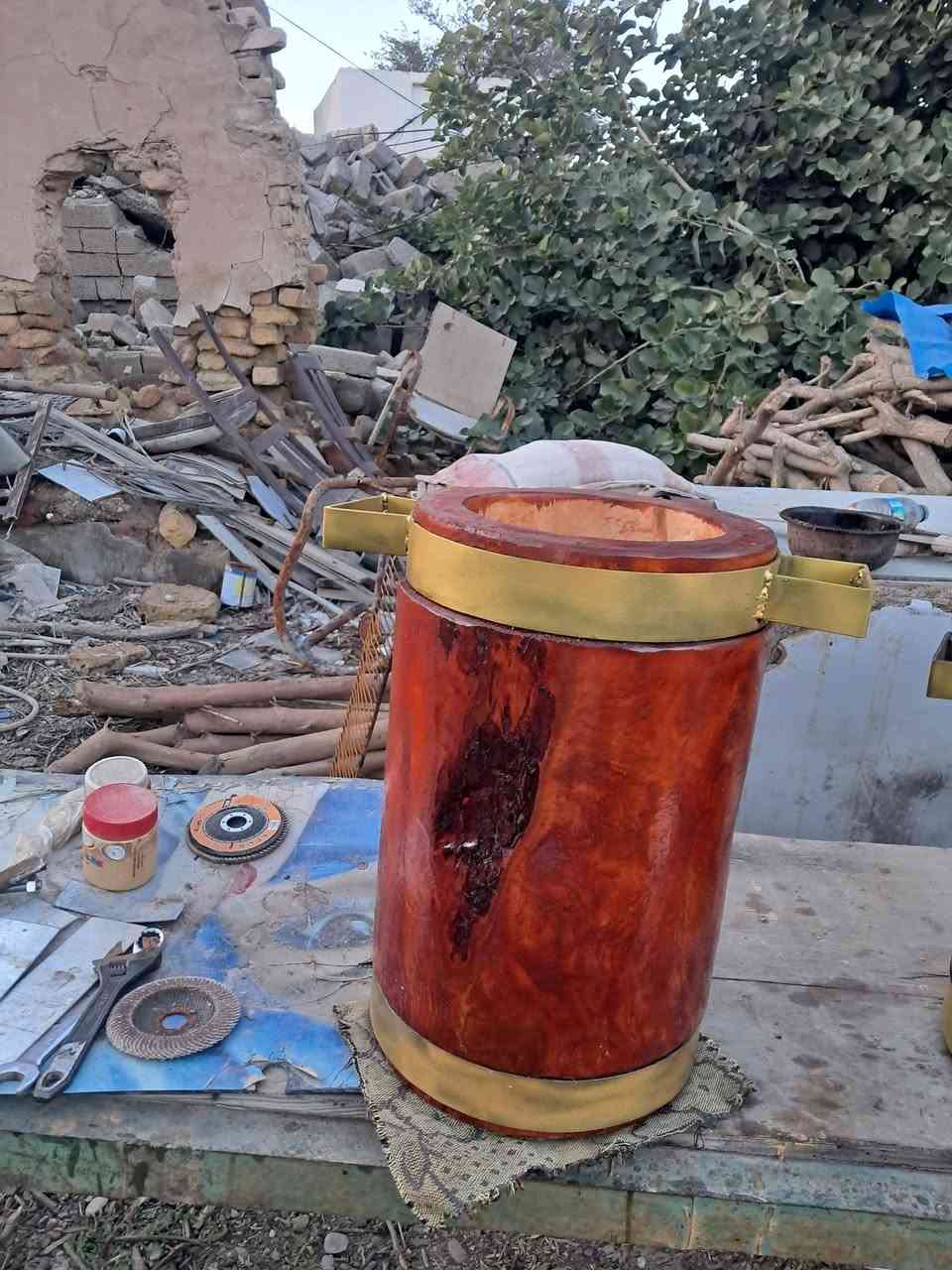 السلام عليكم يوجد جاونات كافه الاحجام الاسعار من ١٠٠ الى ١٢٠ الاستفسار ابو احمد العنوان سامراء قرب عماره الشروق ***********
