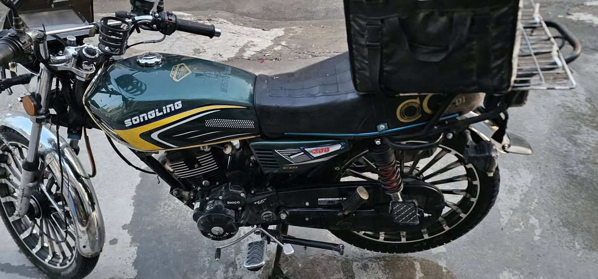 سلام عليكم دراجه إيراني نوع سيفان موديل 2026 بصمات عدد 2 تشغيل عن بعد دراجه خير من الله صالها 4اشهر تشغيلها نكره وبالريمود من اول مره وهاي كدامكم بالمقطع عود هسه غاسلها ومن اول مره السعررر .... 850 وبيها مجال
مكفوله سرقه بيها اوراق معرض بسمي مكاني الشعب للاستفسار اكثر اتصال ***********
