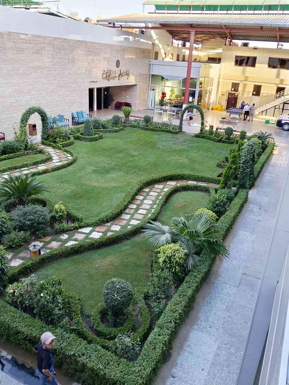 السلام عليكم تصميم  وقص الاشجار وترتيب وعمل سياجات وزرع انواع الثيل والورود والرزق على الله اريد منكم ترفعولي منشوربلا امر عليكم اكون ممنون منكم *********** /////*********** معا  الاحترام ولتقدير المدير الكروب
