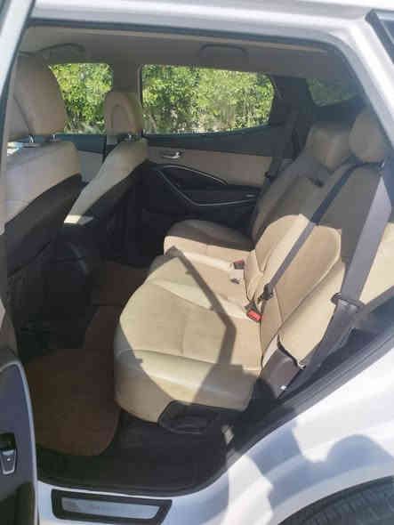 السلام عليكم 
سنتافي خليجي مديل 2018
1. كفاله عامه من صبغ وضربه
2. كير محرك كفاله عامه برغي ما مفتوح بيهن
3 7راكب
4. 3قطع تبريد
5. محرك 3300
5نضام اقتصاد ايكو 
6 ماشيه 81  الف 
7 اللون أبيض صدفي 
8 بصمة تشغيل  وياها بصمة ثانية ما مستخدمة 
9 صندوق كهربائي 
10 هند بريك بصمة 
11 رقم بصرة باسمي 
وباقي الموصفات واضحة بصور 
 السيارة جديده و ما متعوبه مال جناي 
سعرها $ 225 و بيها مجال بسيط جدا 
لاستفسار على رقم الموبايل  ***********
ا
