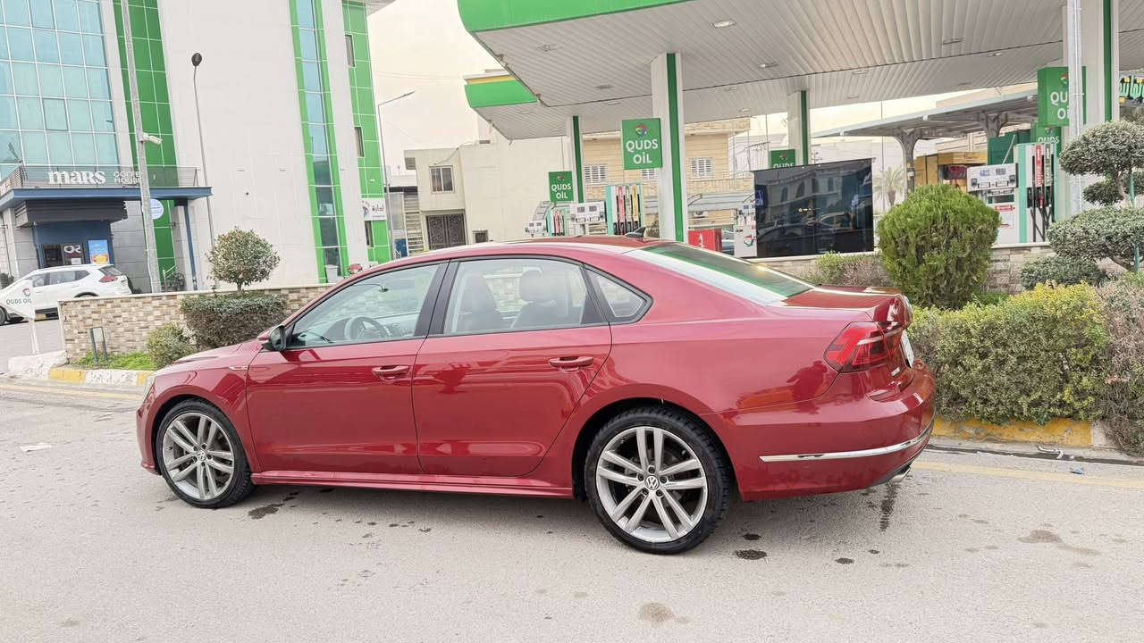 باصات 2018 امريكي
محرك 18توربو
سيارهً احلا من صور
ماشيه قليل
محرك كير بشرط 
بيها جامغلين خلفي فقط صبغ
باقي بشرط سنويه خلصانه 
مكان كركوك شراي يتصل ***********
