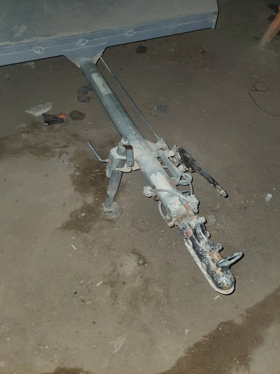 السلام عليكم.
عربانة سحب للبيع ملحقاته رمبة تحميل وسبيرات عدد 2 الطول 3 متر والعرض 280سم عنوان بابل ***********
