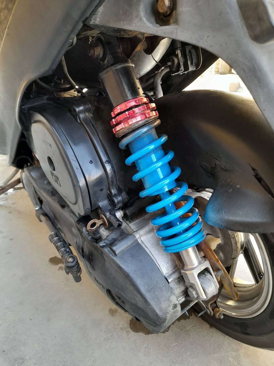 السلام عليكم دراجه ماكس عدله للبيع بلادي 49 ما مفتوحه الدراجه ختم واحد كلها دراجه جديده حلوه للاستفسار الاتصال على الارقام التالية
‎0780 941 4080
‎0781 238 5057
