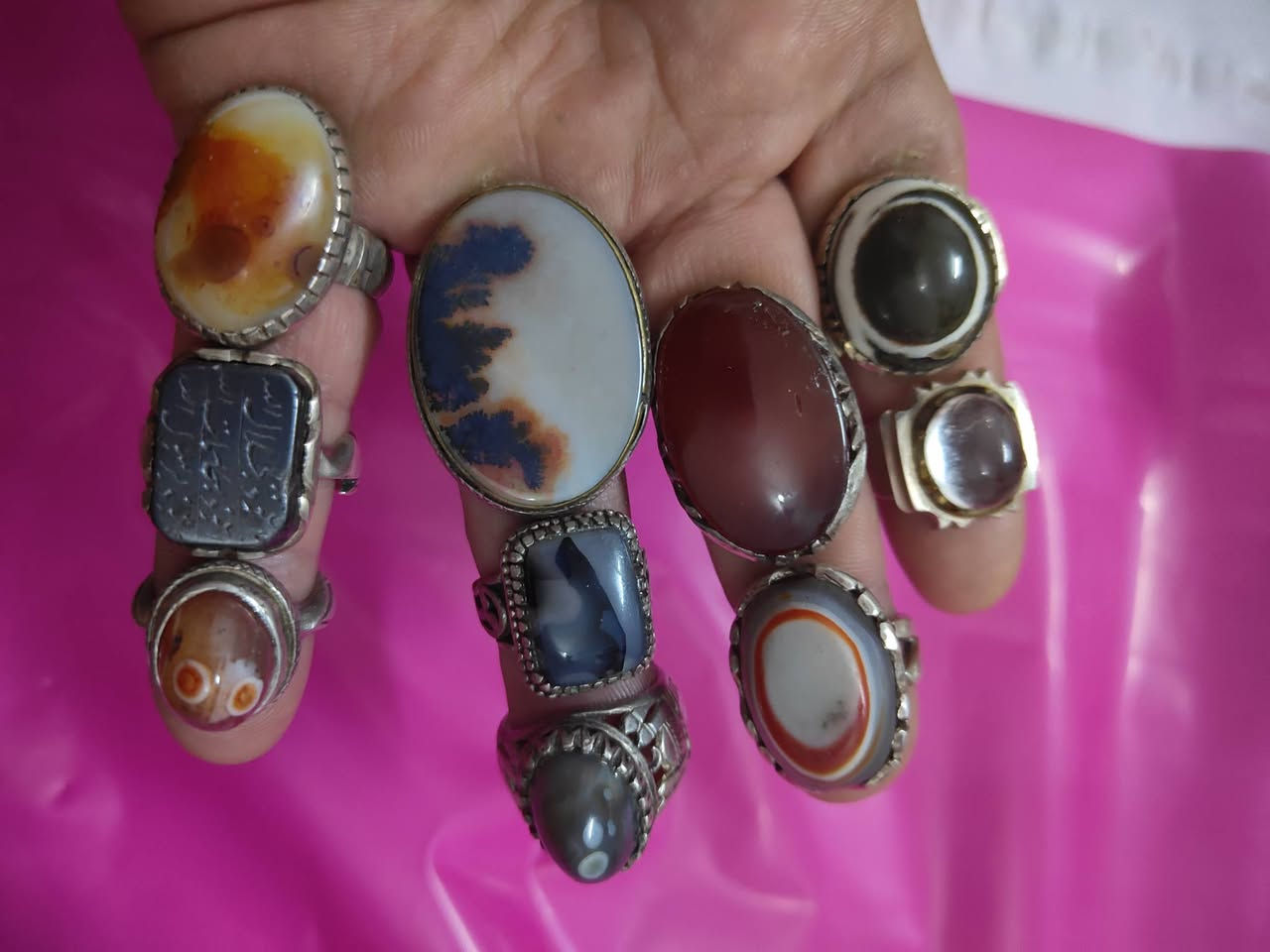 مرحبا محابس لبيع عدد 10 سعر لواحد 50 الف مكاني ميسان يوجد خدمة توصيل ***********
