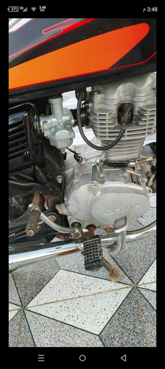 سلام عليكم دراجه ارشه للبيع موديل 16 اوراق كامله مابيها اي نقص سعر خاص مكاني ديالئ  ستفسار خاص او ***********
