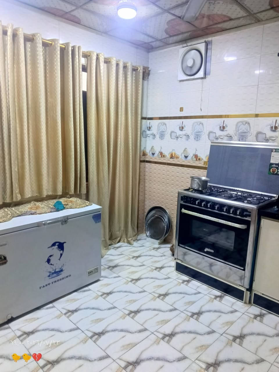 السلام عليكم بيت المساحه 100متر مربع ركن 10×10  طابقين اربع غرف نوم ومطبخ واستقبال ومجمع صحيات نقص واجهيه لبخ وتطبيك السطح العنوان شارع شريفه المختصر قرب صيدليه نرمين طابو زراعي سند25 للاستفسار رقم الهاتف ***********اتصال او واتساب
