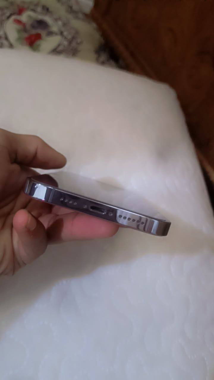 ايفون 13 برو ماكس بس مهول الى 17
بطاريته 80%

ذاكرته 256

نضافة 100‎%‎

كامل ملحقات الاصلية مكفول الجهاز من شرق اوسط

السعر ٧٥٠ قفل شراي اتصل 
***********
