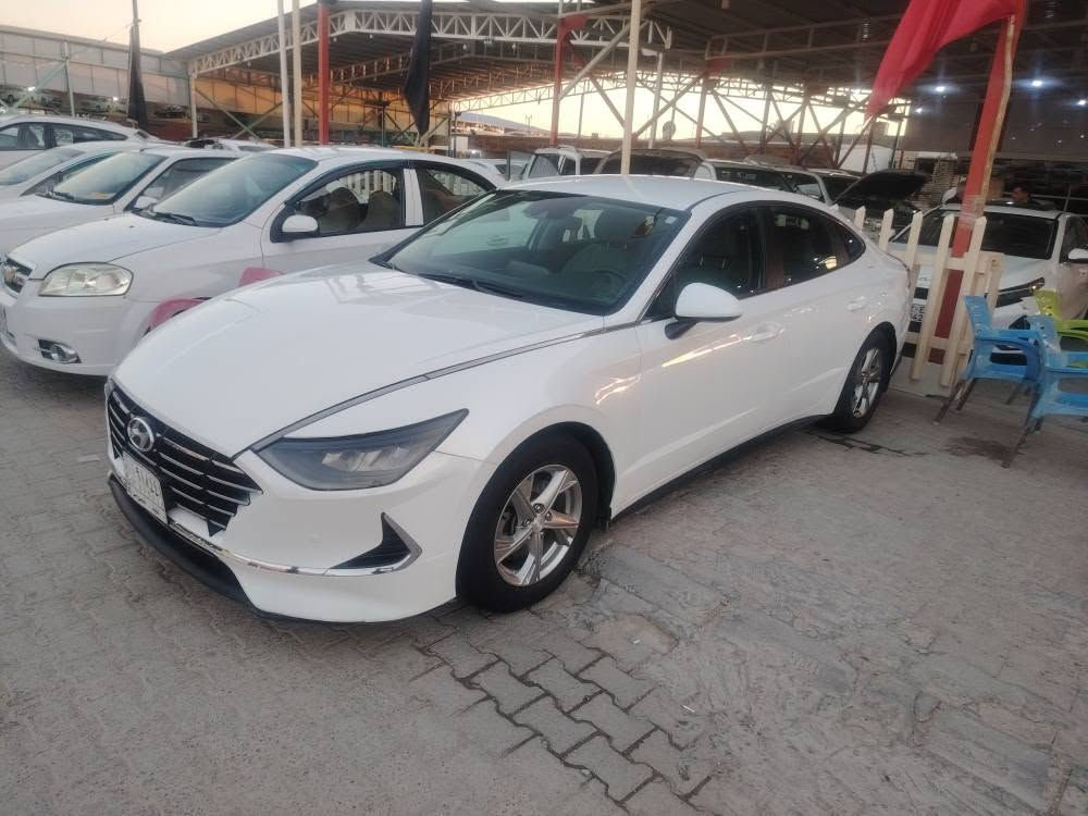 للبيع سوناتا مديل 21 رقم نجف معوقين باقيلها 8 اشهر وصير حره وكاله عامه بسمك 
كير محرك حداديه تبريد خير من الله 
محرك 2500 تنفس طبيعي 
ماشيه 62 الف 
حادث مرفق بصور 
تبديل جاملغ وشويه من البنيد بنيد بلادي 
بيها باردات بصيطه بجاملغات الخلفي يعني صبغ قطعه او نص فقط سياره عليها ادامه جاهزه من كلشي 
مكان سياره نجف 
السعر 145 او بيها مجال بصيط 
*********** النجف, العراق
