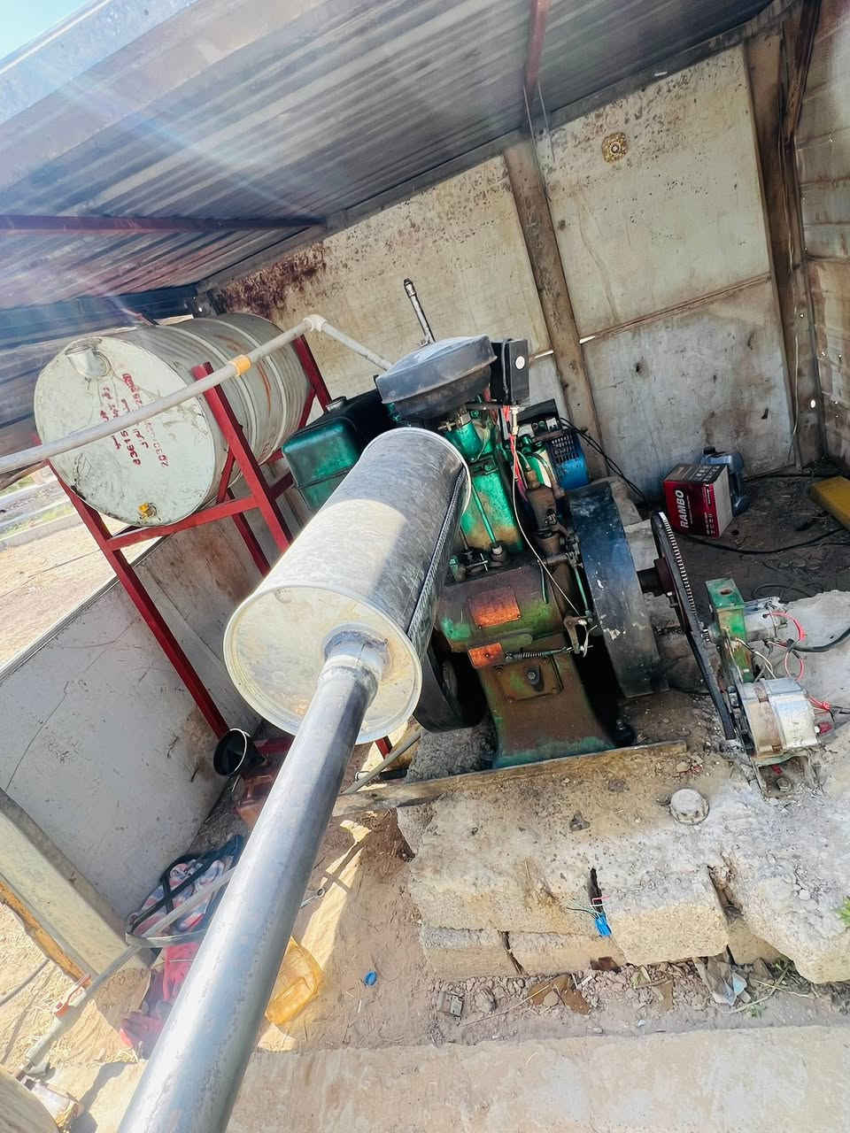 للبيع مولد توبلاند شغال شرط مامفتوح استخدام قليل حجم 8 ويا مولدة 10KVA المولد نظام سلف + اوتو اطفاء و تشغيل + سكلة ويا خزان كاز + سغيفة السعر مليون وربع وبيه مجال 
***********
***********
